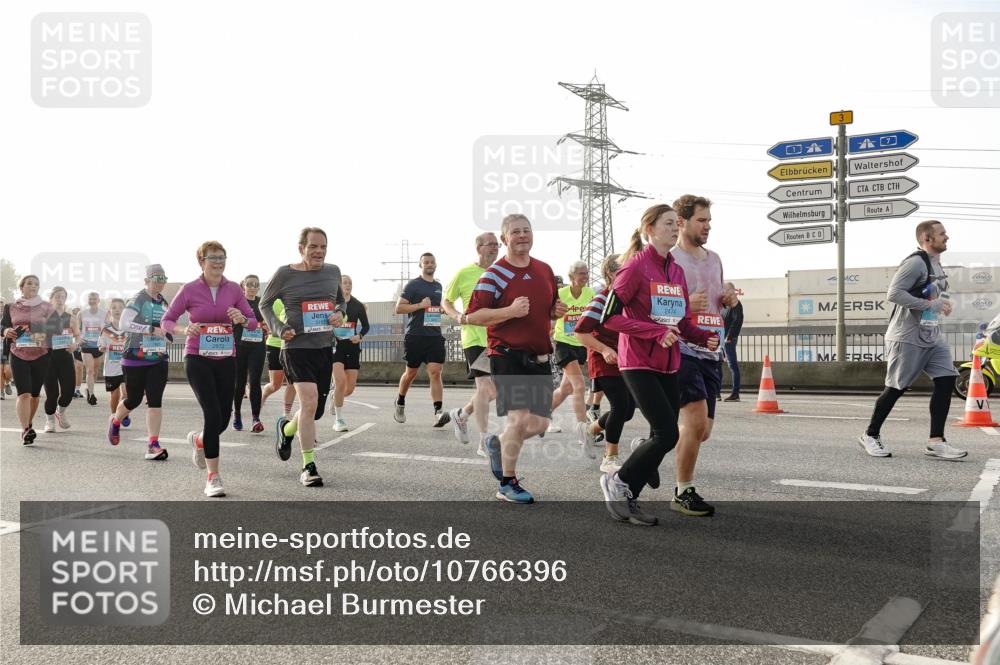 03.10.2026 - Köhlbrandbrückenlauf Michael Burmester http://msf.ph/oto/10766396 03.10.2026 09:21:51 Position 3 2972, 4045, 2474 meine-sportfotos.de
