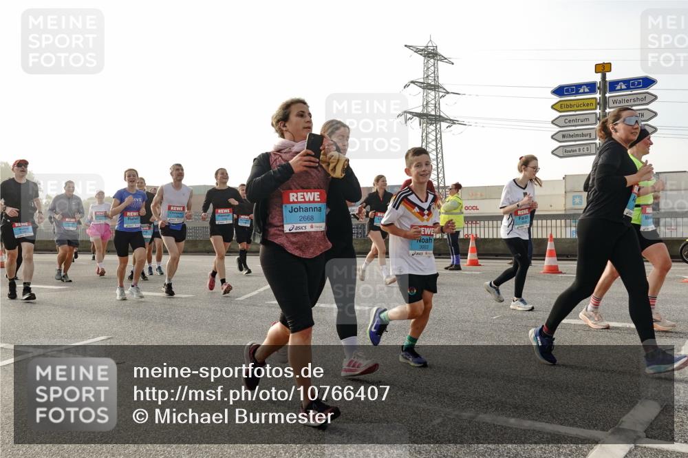 03.10.2026 - Köhlbrandbrückenlauf Michael Burmester http://msf.ph/oto/10766407 03.10.2026 09:21:54 Position 3 2668, 3003 meine-sportfotos.de
