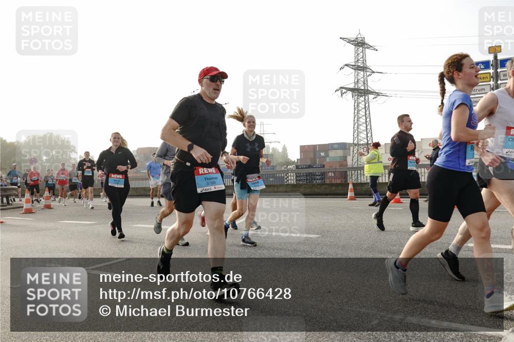 03.10.2026 - Köhlbrandbrückenlauf Michael Burmester http://msf.ph/oto/10766428 03.10.2026 09:21:56 Position 3 3788 meine-sportfotos.de