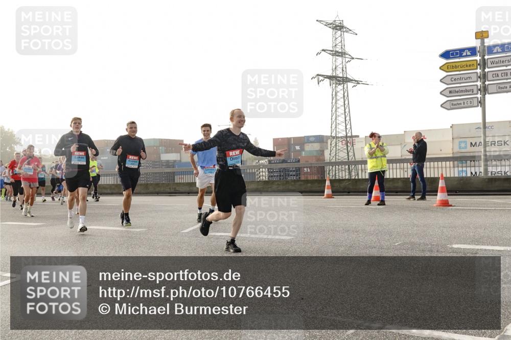 03.10.2026 - Köhlbrandbrückenlauf Michael Burmester http://msf.ph/oto/10766455 03.10.2026 09:21:59 Position 3 1401, 3 meine-sportfotos.de