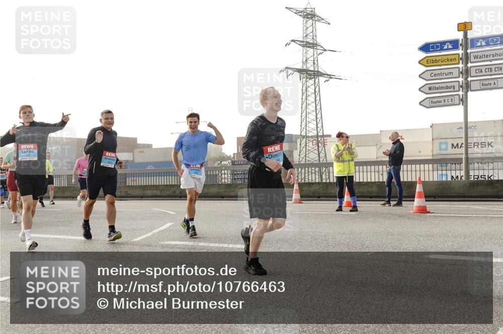 03.10.2026 - Köhlbrandbrückenlauf Michael Burmester http://msf.ph/oto/10766463 03.10.2026 09:22:00 Position 3 1401, 146, 3 meine-sportfotos.de