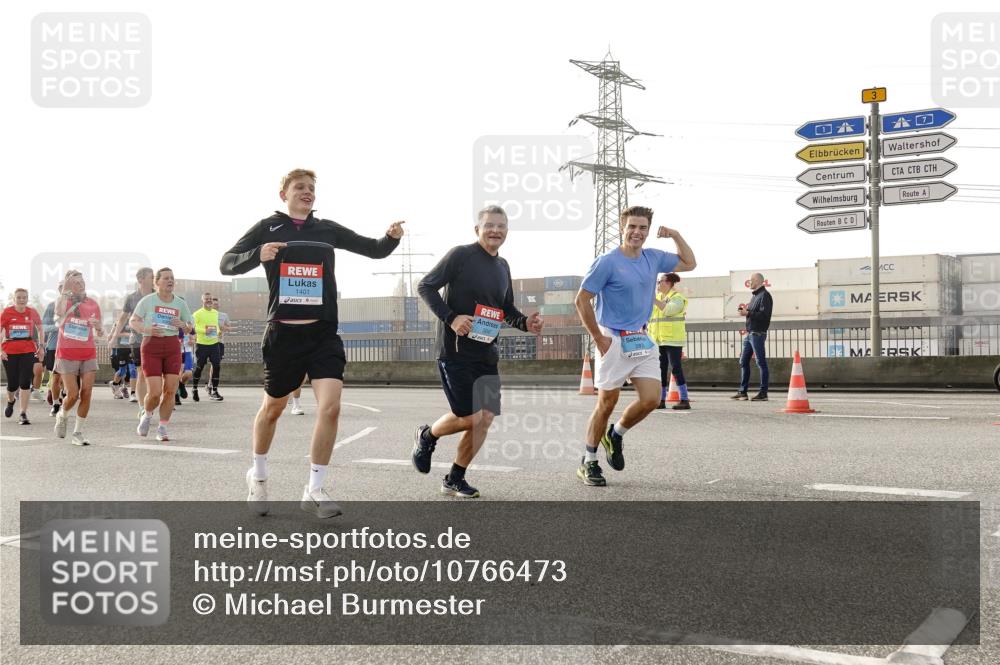 03.10.2026 - Köhlbrandbrückenlauf Michael Burmester http://msf.ph/oto/10766473 03.10.2026 09:22:01 Position 3 1401, 3 meine-sportfotos.de