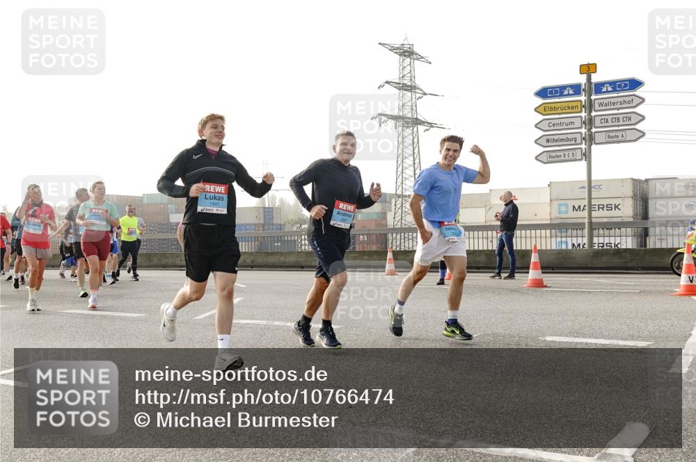 03.10.2026 - Köhlbrandbrückenlauf Michael Burmester http://msf.ph/oto/10766474 03.10.2026 09:22:01 Position 3 1401, 3047, 3 meine-sportfotos.de