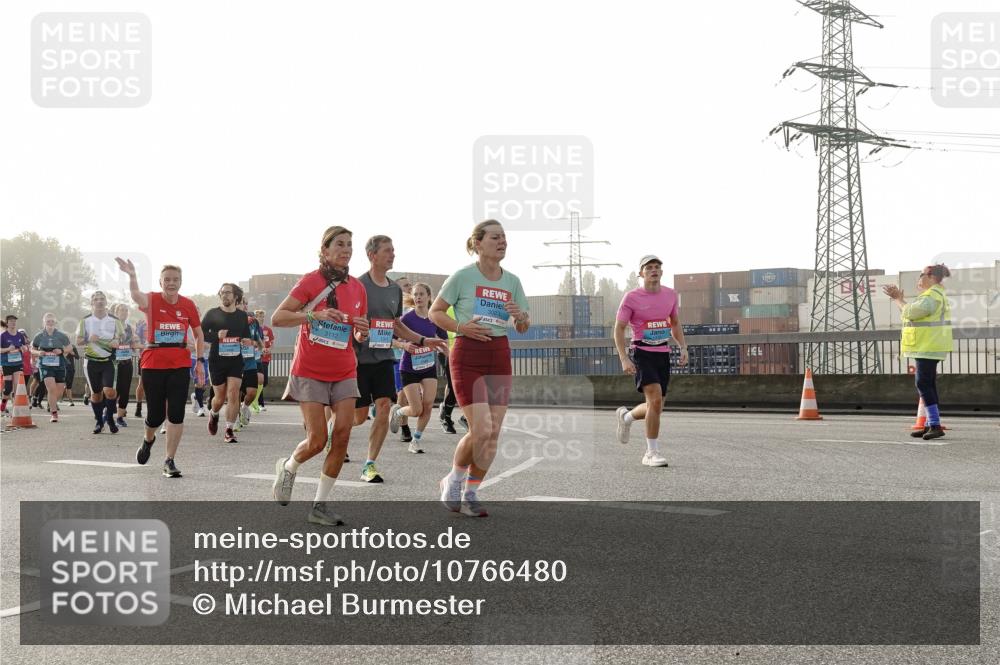 03.10.2026 - Köhlbrandbrückenlauf Michael Burmester http://msf.ph/oto/10766480 03.10.2026 09:22:02 Position 3 3112, 1311 meine-sportfotos.de