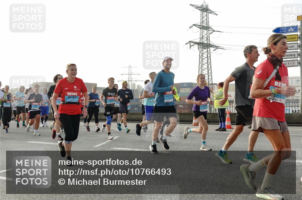 03.10.2026 - Köhlbrandbrückenlauf Michael Burmester http://msf.ph/oto/10766493 03.10.2026 09:22:04 Position 3 1511, 82, 3112 meine-sportfotos.de
