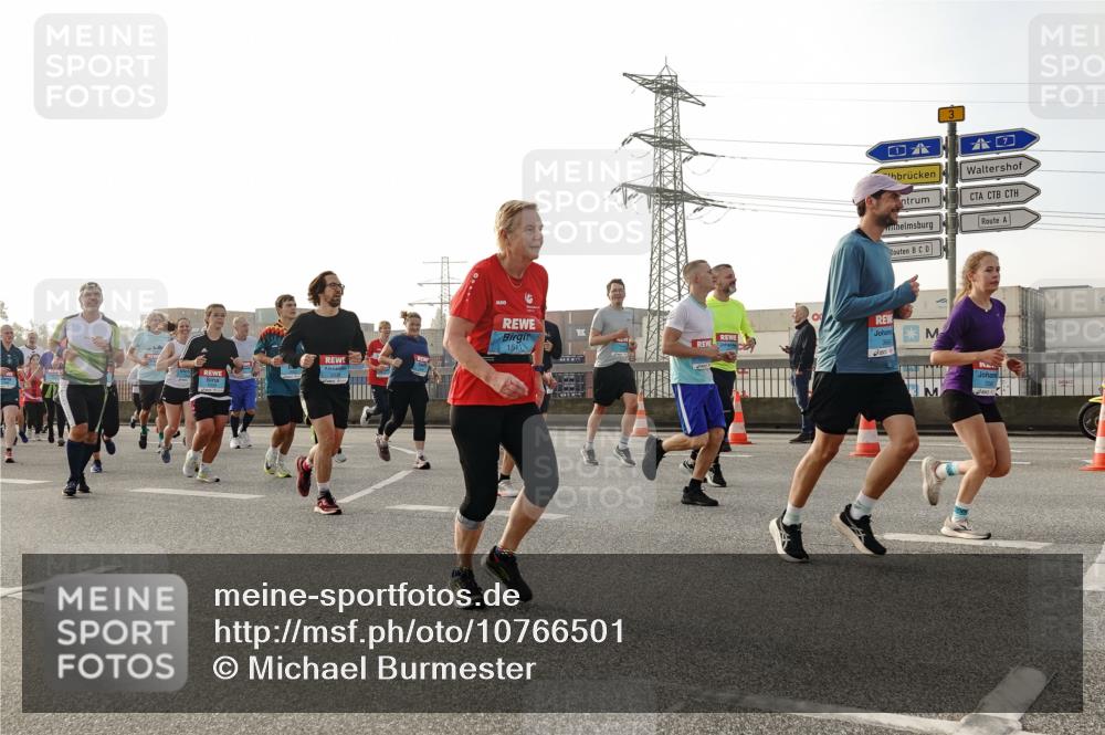 03.10.2026 - Köhlbrandbrückenlauf Michael Burmester http://msf.ph/oto/10766501 03.10.2026 09:22:05 Position 3 1511, 3 meine-sportfotos.de