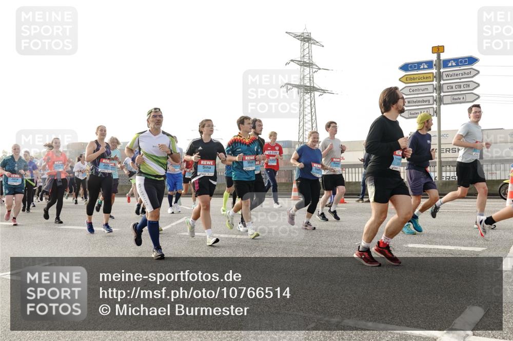 03.10.2026 - Köhlbrandbrückenlauf Michael Burmester http://msf.ph/oto/10766514 03.10.2026 09:22:06 Position 3 3 meine-sportfotos.de