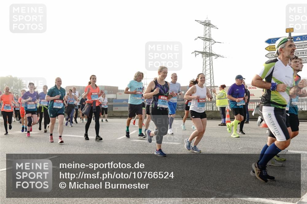 03.10.2026 - Köhlbrandbrückenlauf Michael Burmester http://msf.ph/oto/10766524 03.10.2026 09:22:08 Position 3 2953, 2, 2487 meine-sportfotos.de