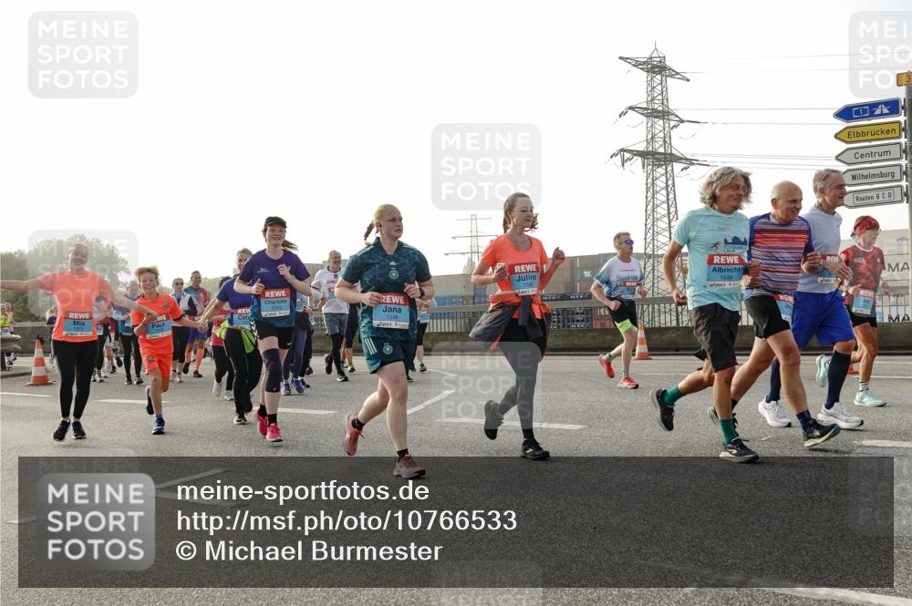 03.10.2026 - Köhlbrandbrückenlauf Michael Burmester http://msf.ph/oto/10766533 03.10.2026 09:22:09 Position 3 1375, 1598, 1586, 1699 meine-sportfotos.de