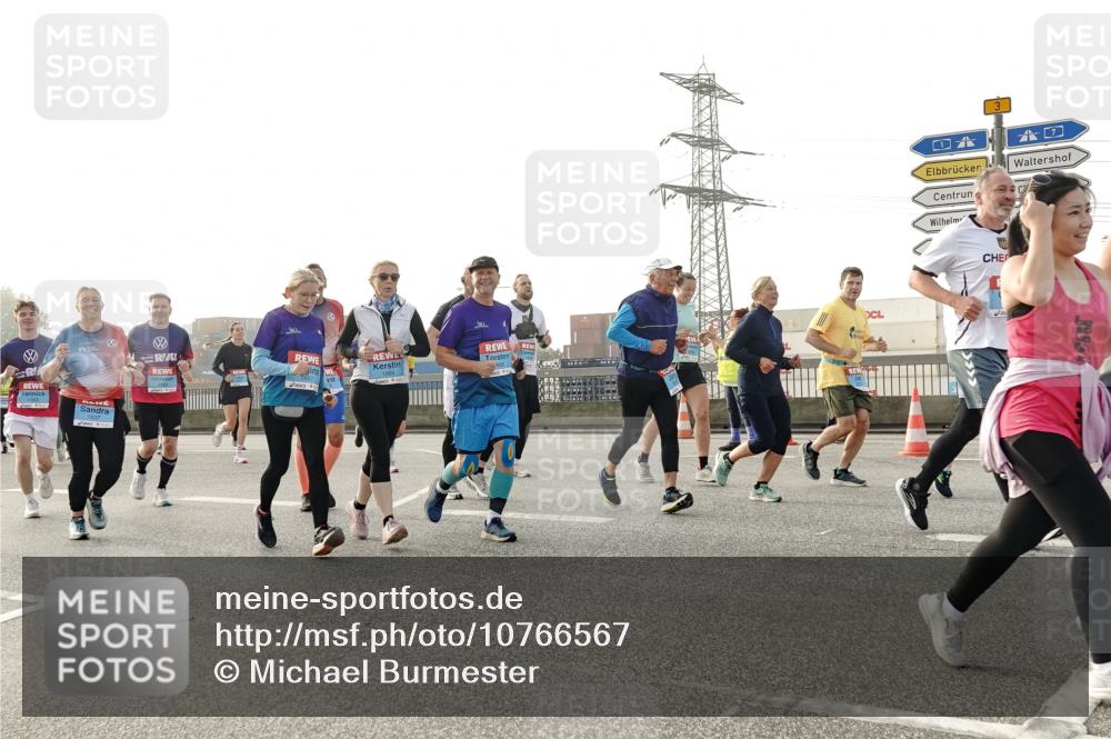 03.10.2026 - Köhlbrandbrückenlauf Michael Burmester http://msf.ph/oto/10766567 03.10.2026 09:22:12 Position 3 1163, 568, 3 meine-sportfotos.de