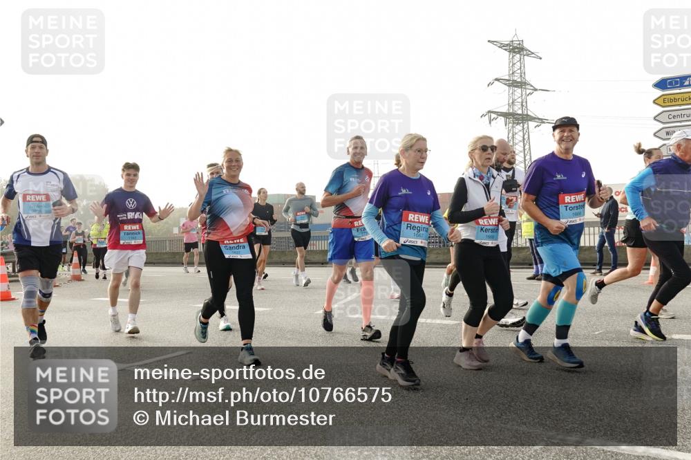 03.10.2026 - Köhlbrandbrückenlauf Michael Burmester http://msf.ph/oto/10766575 03.10.2026 09:22:13 Position 3 3855, 1, 1667, 1669, 1668, 1 meine-sportfotos.de