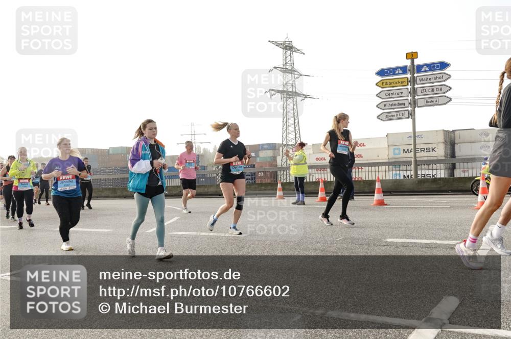 03.10.2026 - Köhlbrandbrückenlauf Michael Burmester http://msf.ph/oto/10766602 03.10.2026 09:22:17 Position 3 3 meine-sportfotos.de