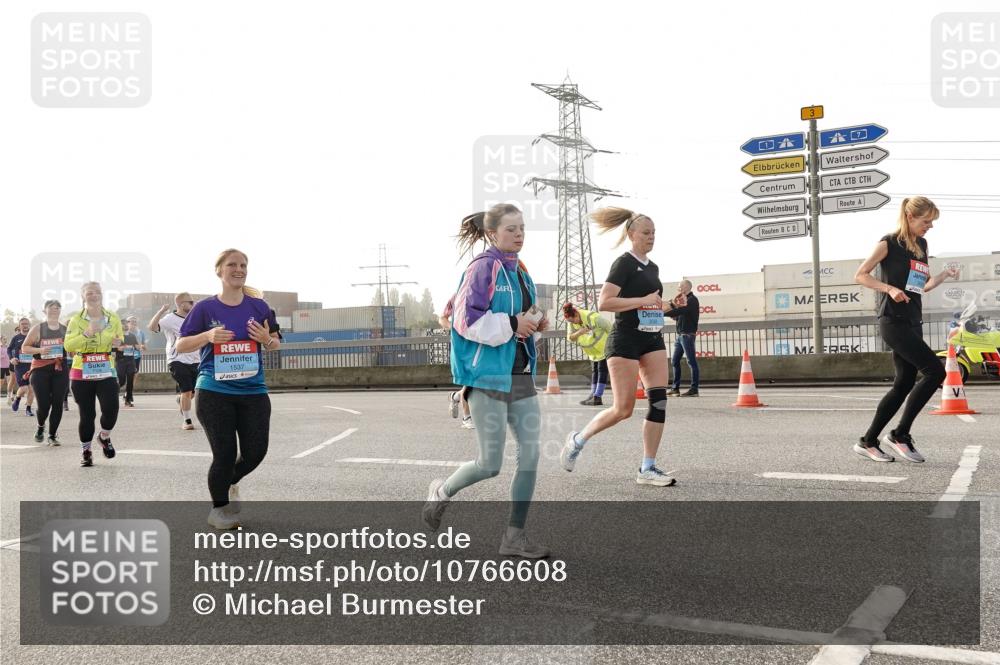 03.10.2026 - Köhlbrandbrückenlauf Michael Burmester http://msf.ph/oto/10766608 03.10.2026 09:22:18 Position 3 1537 meine-sportfotos.de