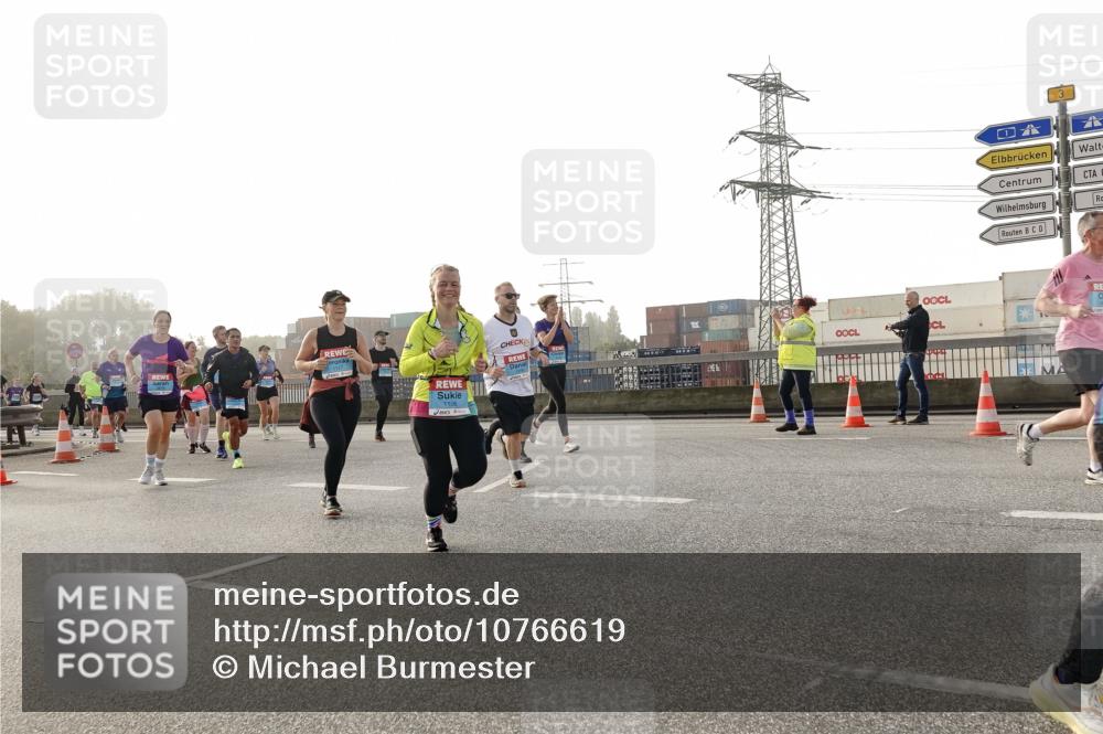 03.10.2026 - Köhlbrandbrückenlauf Michael Burmester http://msf.ph/oto/10766619 03.10.2026 09:22:19 Position 3 1106 meine-sportfotos.de