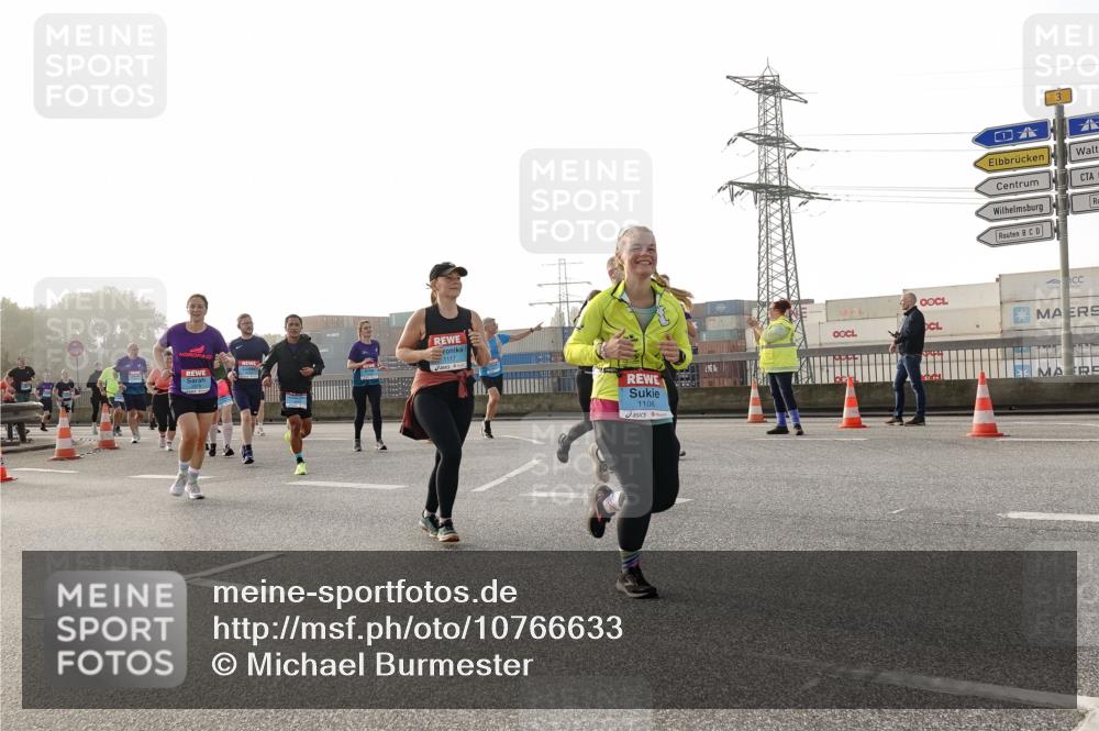 03.10.2026 - Köhlbrandbrückenlauf Michael Burmester http://msf.ph/oto/10766633 03.10.2026 09:22:20 Position 3 1117, 1106, 3 meine-sportfotos.de