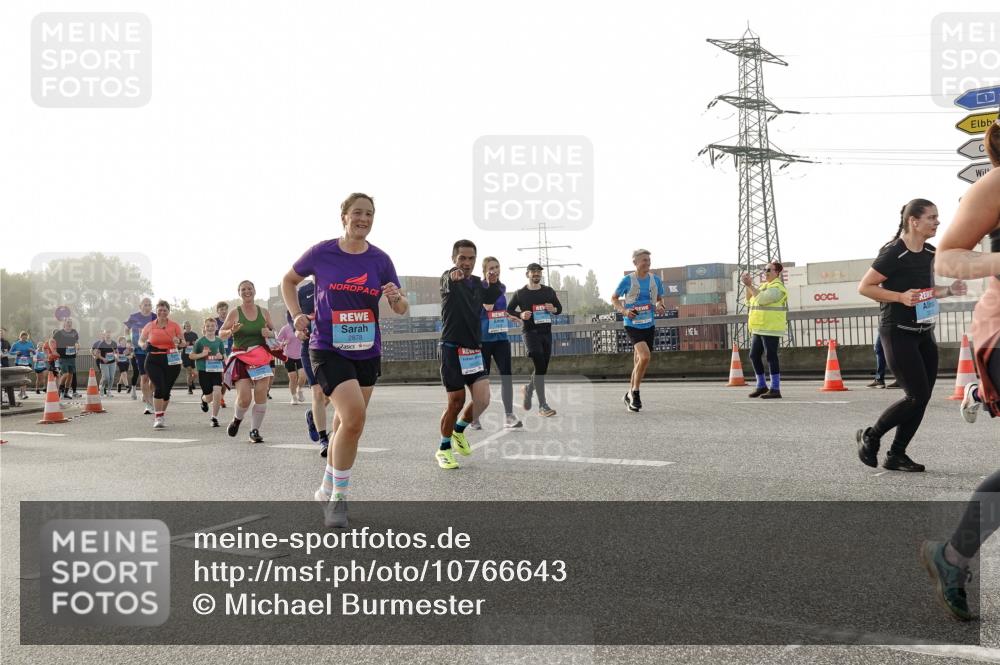 03.10.2026 - Köhlbrandbrückenlauf Michael Burmester http://msf.ph/oto/10766643 03.10.2026 09:22:21 Position 3 2878, 1 meine-sportfotos.de