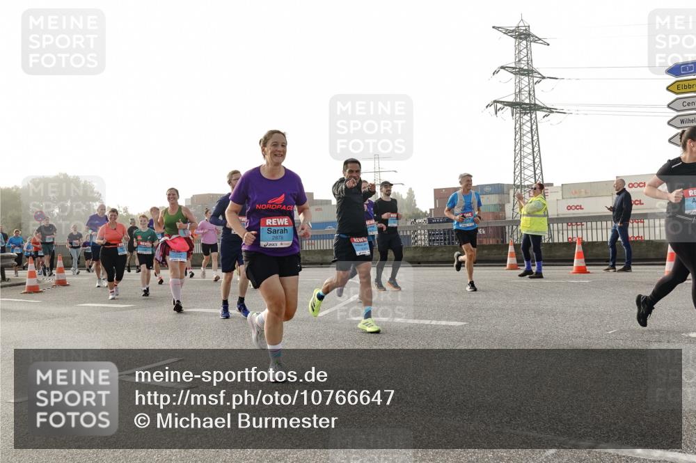 03.10.2026 - Köhlbrandbrückenlauf Michael Burmester http://msf.ph/oto/10766647 03.10.2026 09:22:22 Position 3 2878, 1 meine-sportfotos.de