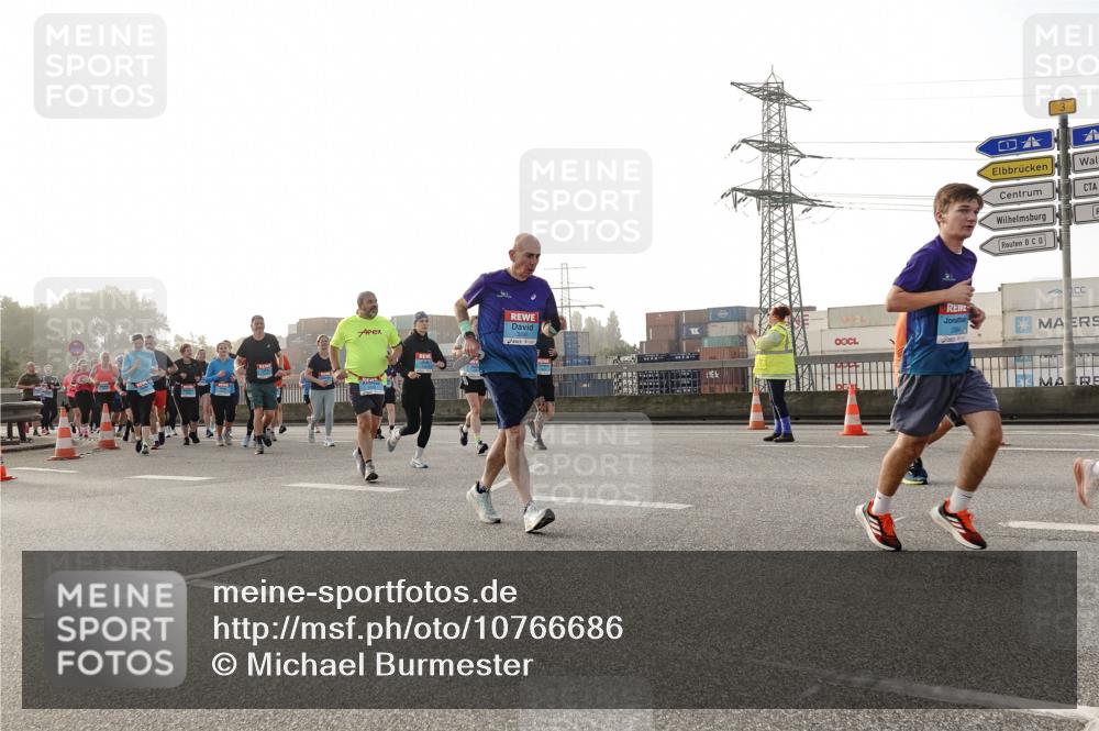 03.10.2026 - Köhlbrandbrückenlauf Michael Burmester http://msf.ph/oto/10766686 03.10.2026 09:22:27 Position 3 3 meine-sportfotos.de