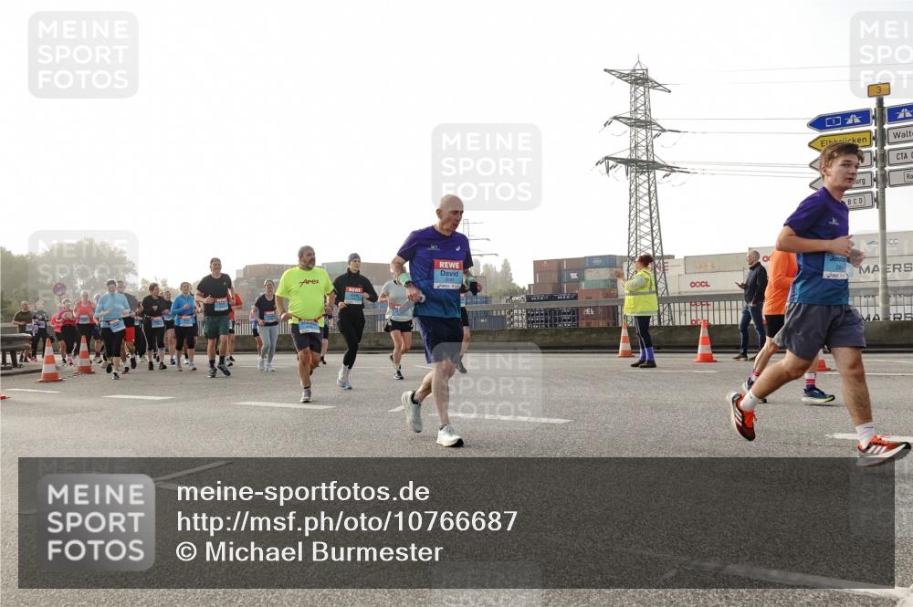03.10.2026 - Köhlbrandbrückenlauf Michael Burmester http://msf.ph/oto/10766687 03.10.2026 09:22:27 Position 3 3 meine-sportfotos.de
