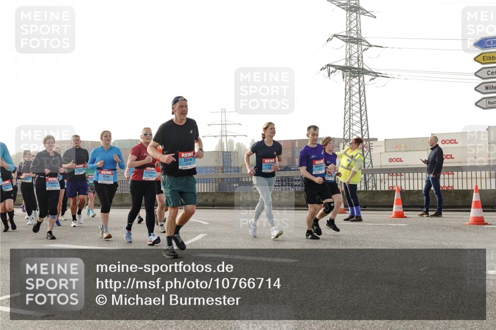 03.10.2026 - Köhlbrandbrückenlauf Michael Burmester http://msf.ph/oto/10766714 03.10.2026 09:22:30 Position 3 3084 meine-sportfotos.de