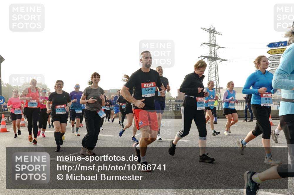 03.10.2026 - Köhlbrandbrückenlauf Michael Burmester http://msf.ph/oto/10766741 03.10.2026 09:22:33 Position 3 2857, 3110 meine-sportfotos.de