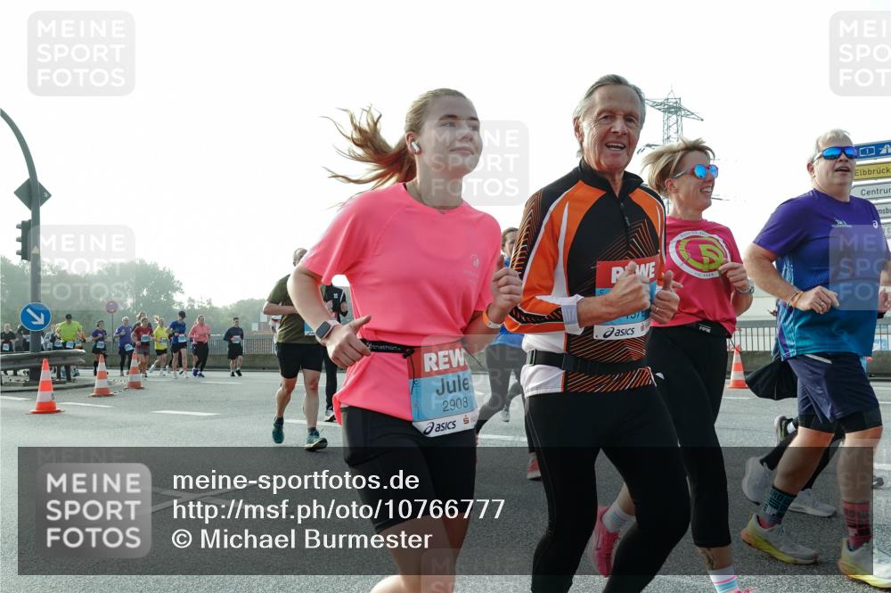 03.10.2026 - Köhlbrandbrückenlauf Michael Burmester http://msf.ph/oto/10766777 03.10.2026 09:22:36 Position 3 2908, 70 meine-sportfotos.de