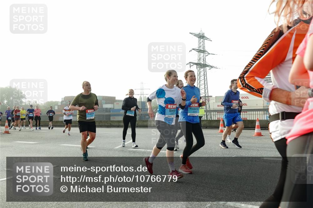 03.10.2026 - Köhlbrandbrückenlauf Michael Burmester http://msf.ph/oto/10766779 03.10.2026 09:22:36 Position 3 3255 meine-sportfotos.de