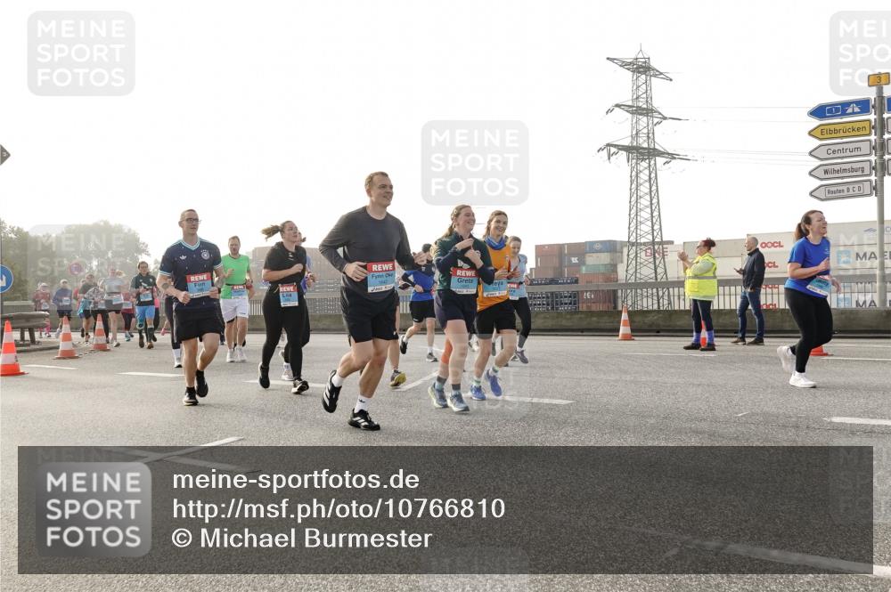 03.10.2026 - Köhlbrandbrückenlauf Michael Burmester http://msf.ph/oto/10766810 03.10.2026 09:22:46 Position 3  meine-sportfotos.de