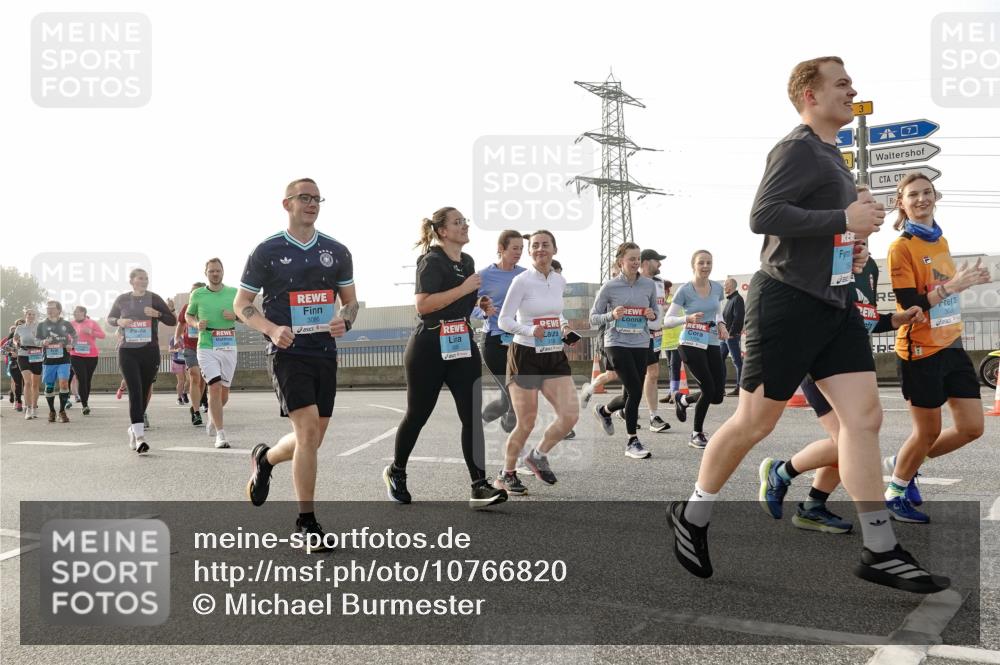 03.10.2026 - Köhlbrandbrückenlauf Michael Burmester http://msf.ph/oto/10766820 03.10.2026 09:22:48 Position 3 3086, 302 meine-sportfotos.de