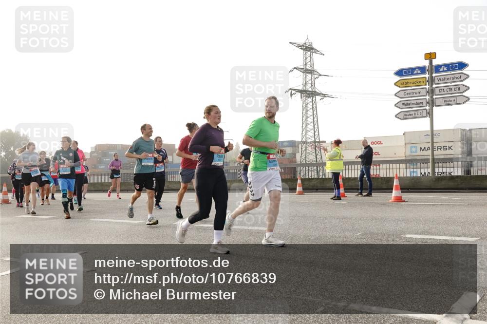 03.10.2026 - Köhlbrandbrückenlauf Michael Burmester http://msf.ph/oto/10766839 03.10.2026 09:22:50 Position 3 3 meine-sportfotos.de