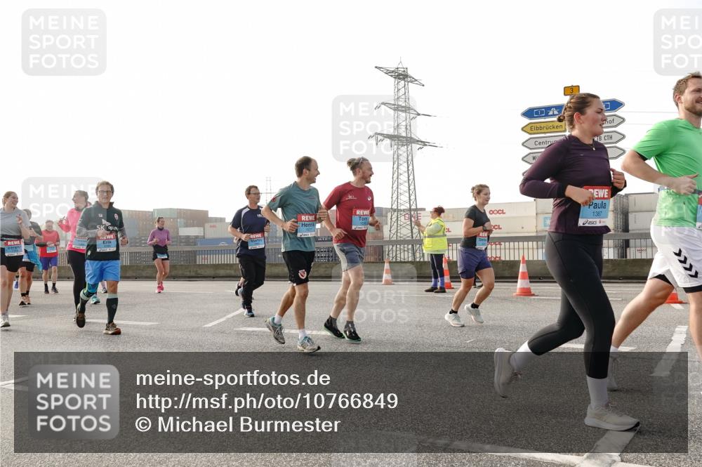 03.10.2026 - Köhlbrandbrückenlauf Michael Burmester http://msf.ph/oto/10766849 03.10.2026 09:22:51 Position 3 1387, 1570 meine-sportfotos.de