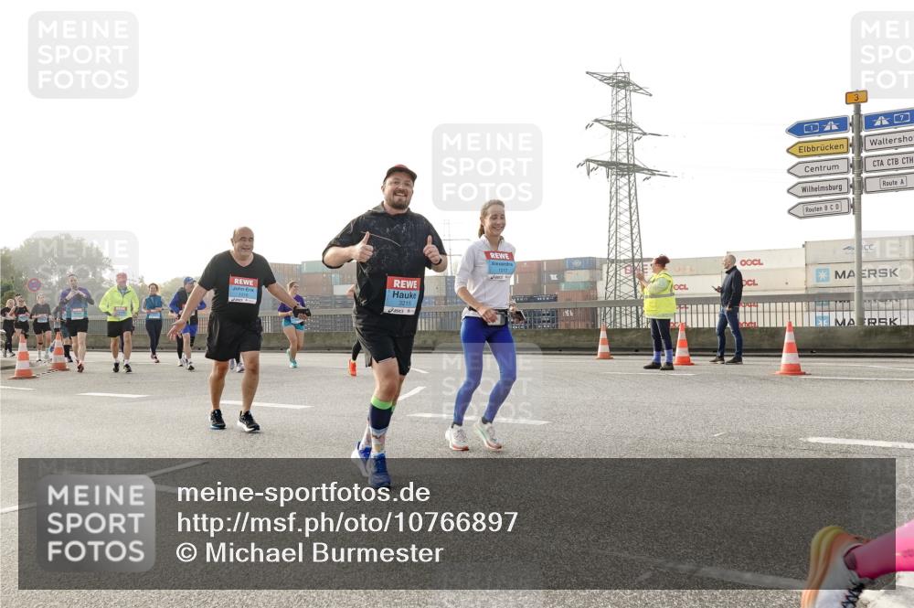 03.10.2026 - Köhlbrandbrückenlauf Michael Burmester http://msf.ph/oto/10766897 03.10.2026 09:22:57 Position 3 3215, 1017, 3 meine-sportfotos.de