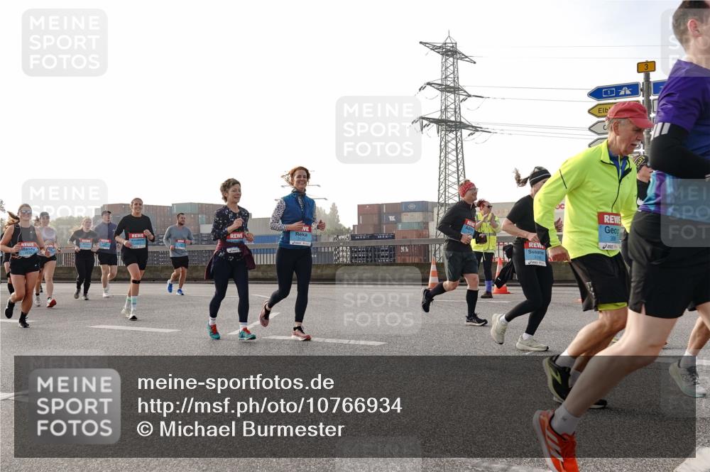 03.10.2026 - Köhlbrandbrückenlauf Michael Burmester http://msf.ph/oto/10766934 03.10.2026 09:23:03 Position 3  meine-sportfotos.de