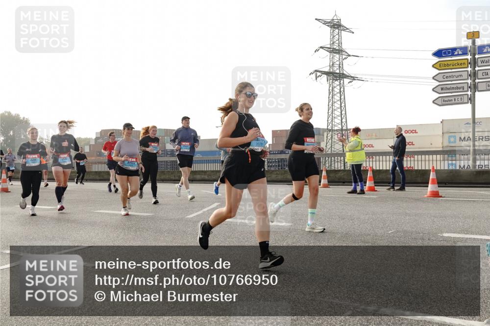 03.10.2026 - Köhlbrandbrückenlauf Michael Burmester http://msf.ph/oto/10766950 03.10.2026 09:23:05 Position 3 3, 2079 meine-sportfotos.de