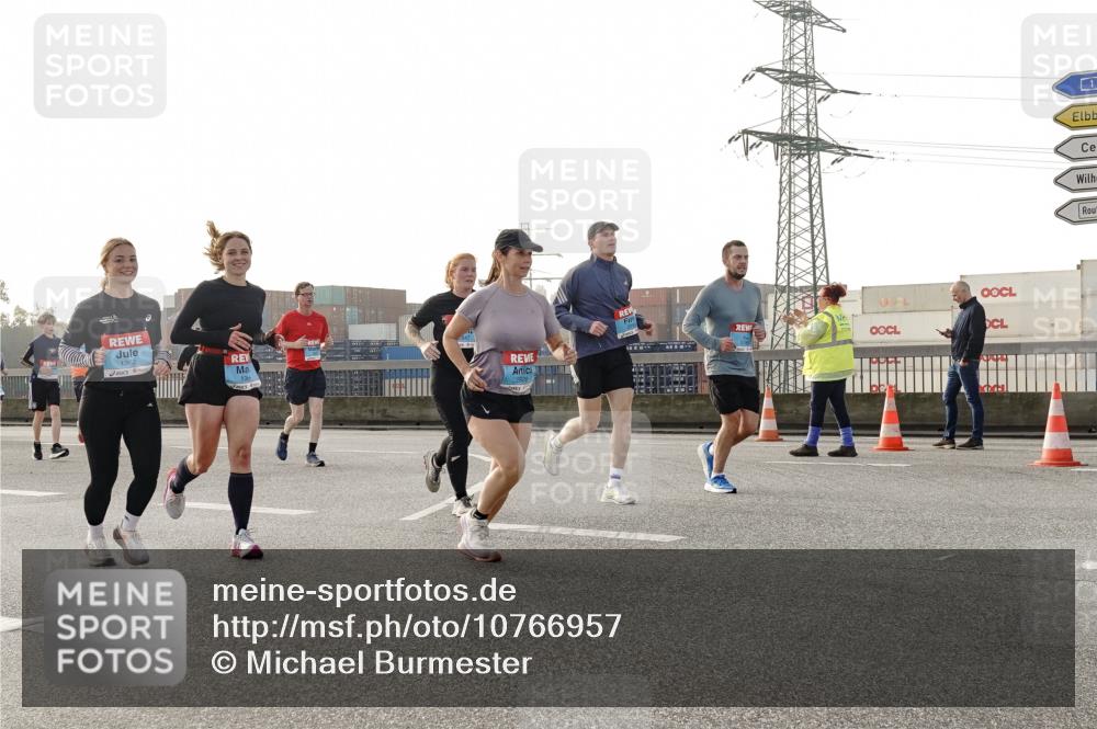 03.10.2026 - Köhlbrandbrückenlauf Michael Burmester http://msf.ph/oto/10766957 03.10.2026 09:23:06 Position 3 1362 meine-sportfotos.de