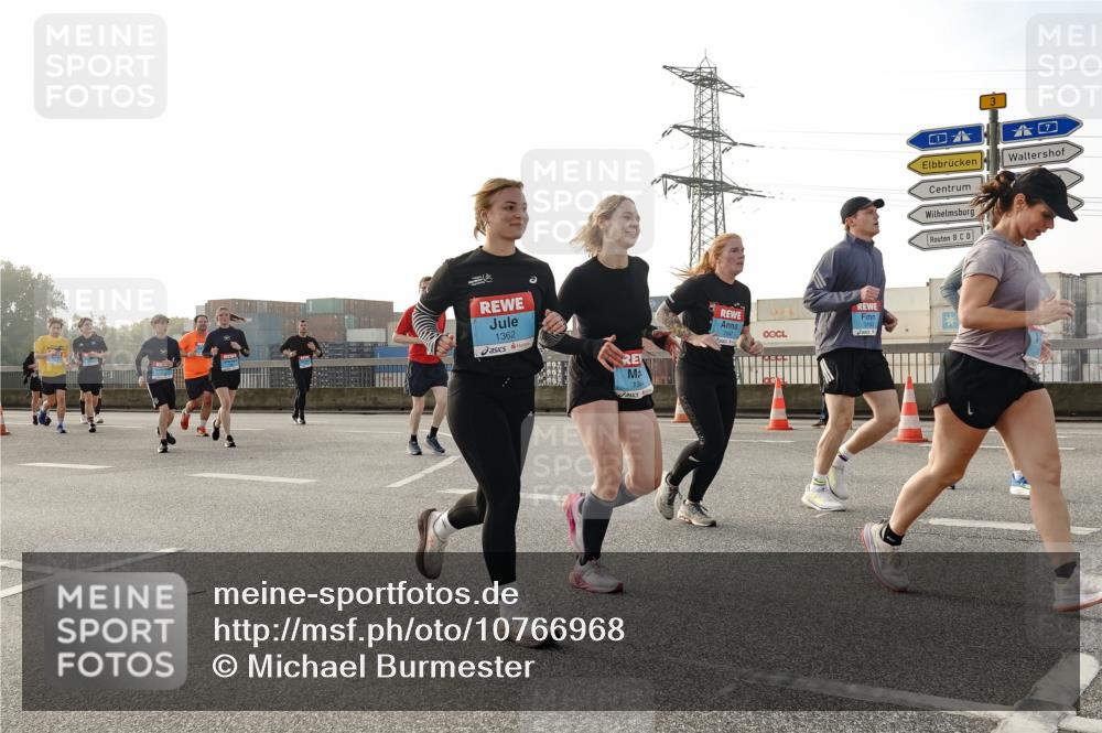 03.10.2026 - Köhlbrandbrückenlauf Michael Burmester http://msf.ph/oto/10766968 03.10.2026 09:23:08 Position 3 1362, 130, 3183, 3 meine-sportfotos.de