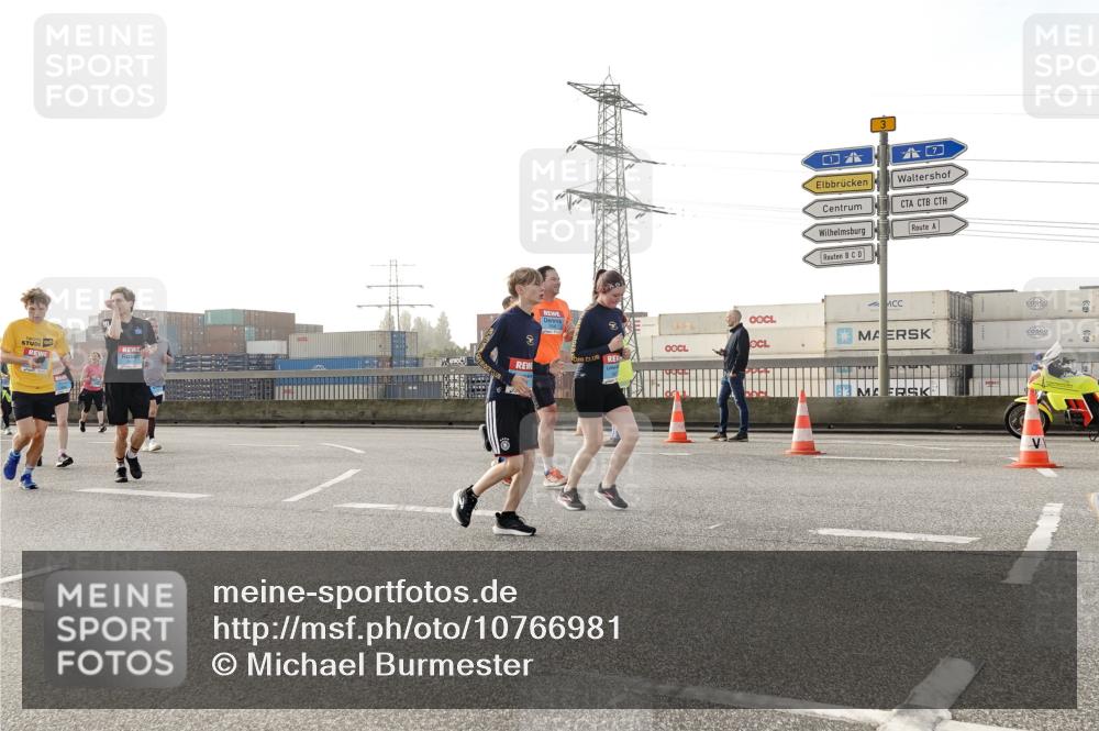 03.10.2026 - Köhlbrandbrückenlauf Michael Burmester http://msf.ph/oto/10766981 03.10.2026 09:23:11 Position 3 3 meine-sportfotos.de
