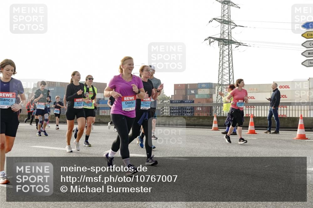 03.10.2026 - Köhlbrandbrückenlauf Michael Burmester http://msf.ph/oto/10767007 03.10.2026 09:23:17 Position 3 3155, 2827 meine-sportfotos.de