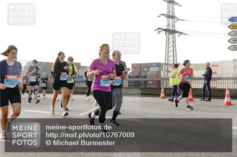 03.10.2026 - Köhlbrandbrückenlauf Michael Burmester http://msf.ph/oto/10767009 03.10.2026 09:23:17 Position 3 3155, 2827 meine-sportfotos.de
