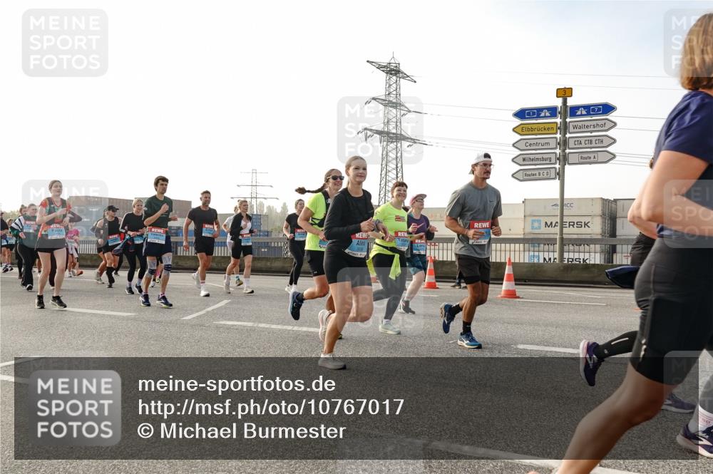 03.10.2026 - Köhlbrandbrückenlauf Michael Burmester http://msf.ph/oto/10767017 03.10.2026 09:23:18 Position 3 3 meine-sportfotos.de
