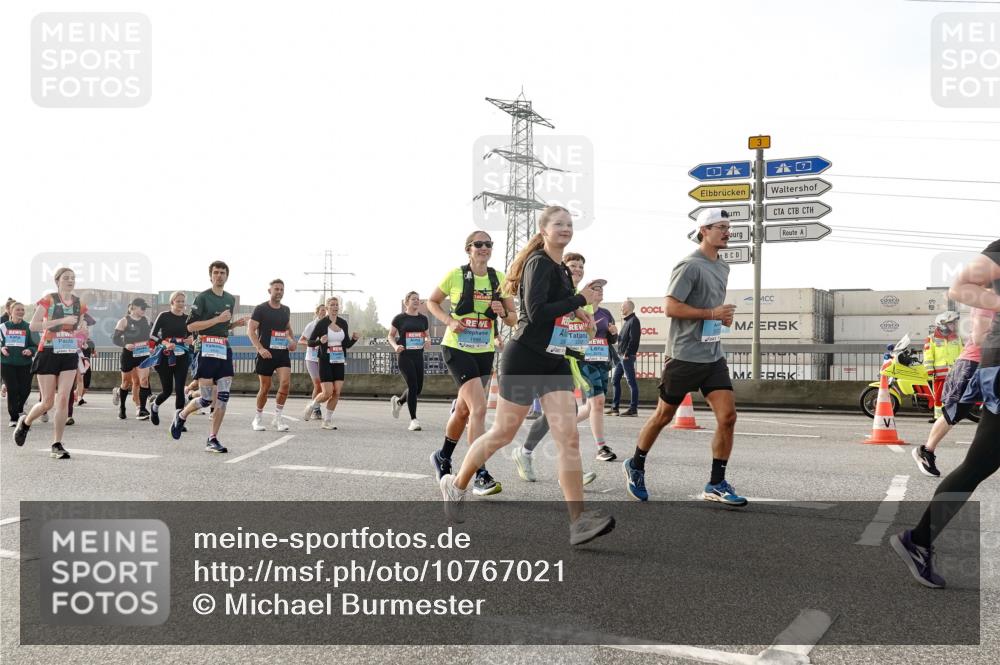 03.10.2026 - Köhlbrandbrückenlauf Michael Burmester http://msf.ph/oto/10767021 03.10.2026 09:23:18 Position 3 3 meine-sportfotos.de