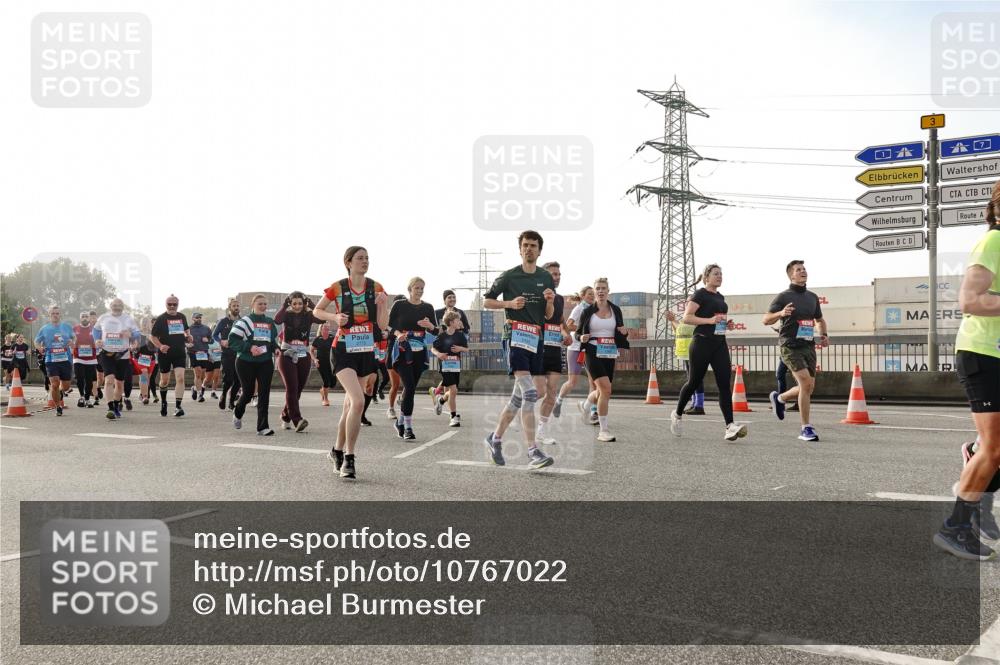 03.10.2026 - Köhlbrandbrückenlauf Michael Burmester http://msf.ph/oto/10767022 03.10.2026 09:23:19 Position 3 3 meine-sportfotos.de