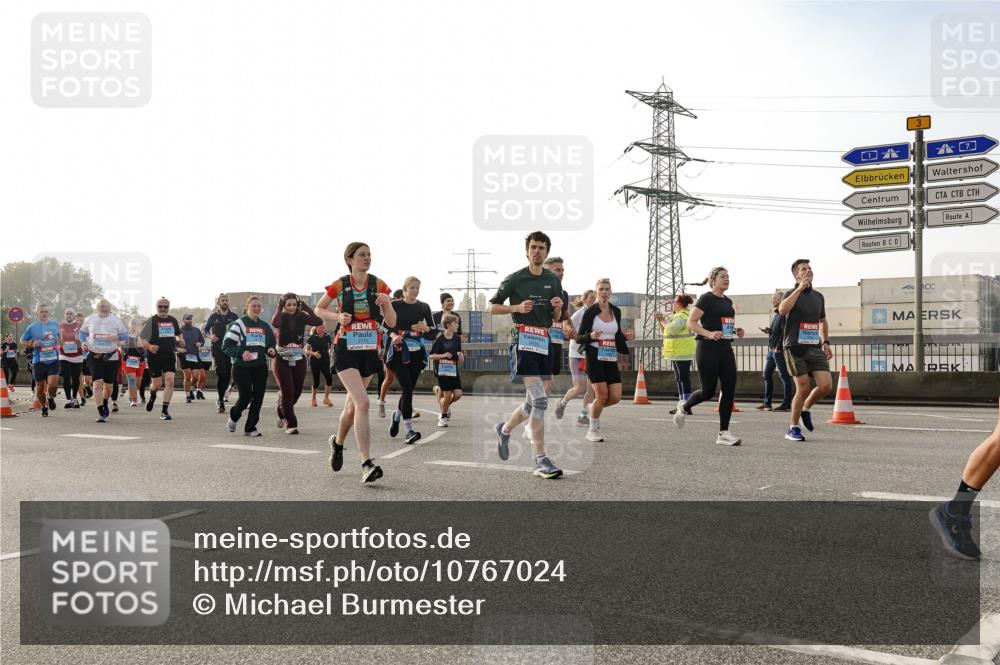 03.10.2026 - Köhlbrandbrückenlauf Michael Burmester http://msf.ph/oto/10767024 03.10.2026 09:23:19 Position 3 2775, 2435 meine-sportfotos.de