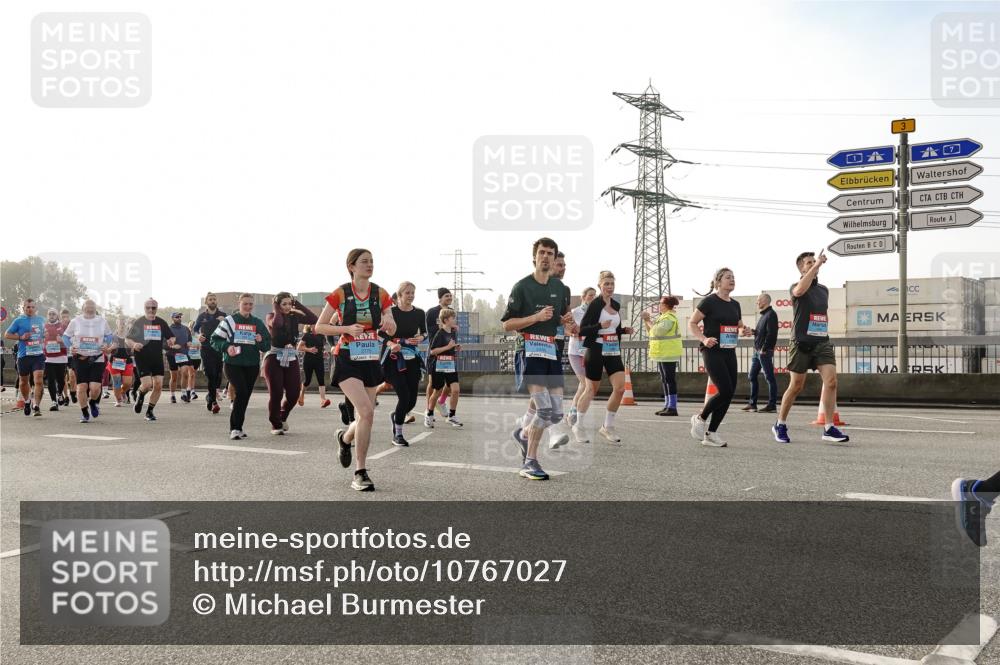 03.10.2026 - Köhlbrandbrückenlauf Michael Burmester http://msf.ph/oto/10767027 03.10.2026 09:23:20 Position 3 2775, 2435, 000 meine-sportfotos.de