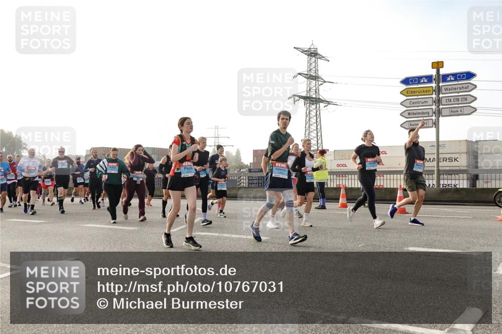 03.10.2026 - Köhlbrandbrückenlauf Michael Burmester http://msf.ph/oto/10767031 03.10.2026 09:23:20 Position 3 3, 2435 meine-sportfotos.de