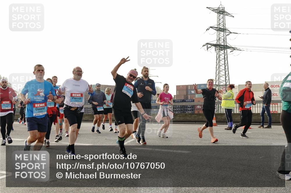 03.10.2026 - Köhlbrandbrückenlauf Michael Burmester http://msf.ph/oto/10767050 03.10.2026 09:23:23 Position 3 3350 meine-sportfotos.de