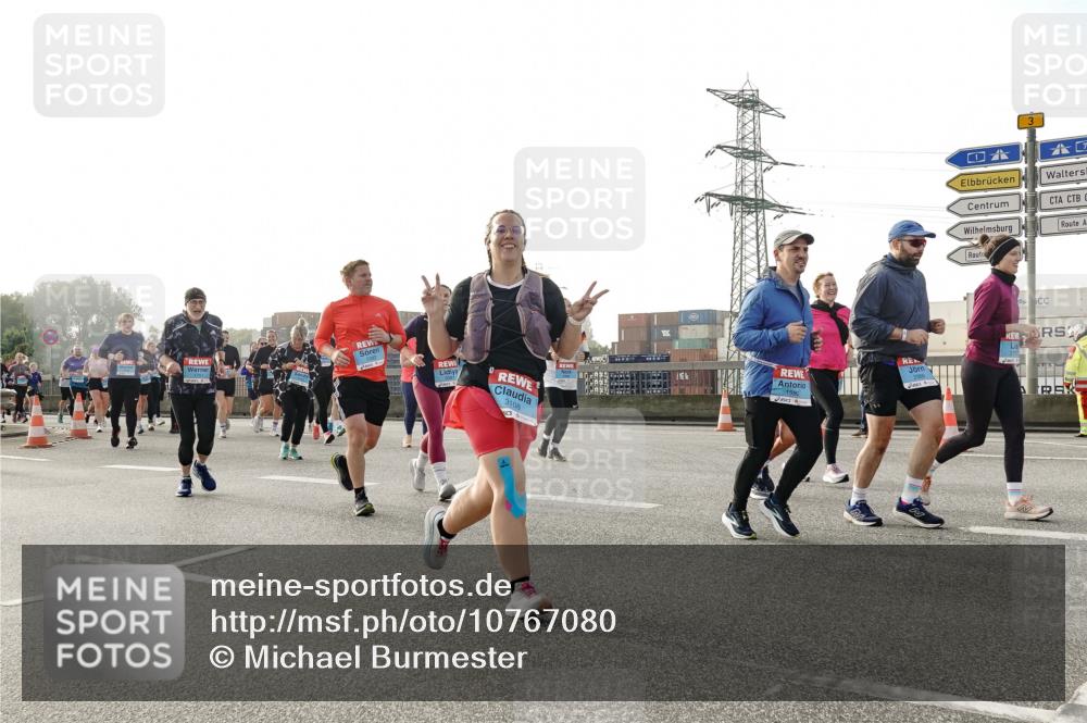 03.10.2026 - Köhlbrandbrückenlauf Michael Burmester http://msf.ph/oto/10767080 03.10.2026 09:23:26 Position 3 3108, 1592, 2969 meine-sportfotos.de