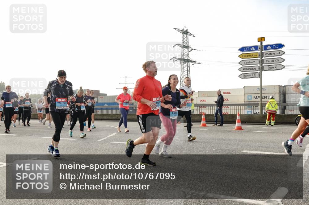 03.10.2026 - Köhlbrandbrückenlauf Michael Burmester http://msf.ph/oto/10767095 03.10.2026 09:23:27 Position 3 1751, 3 meine-sportfotos.de