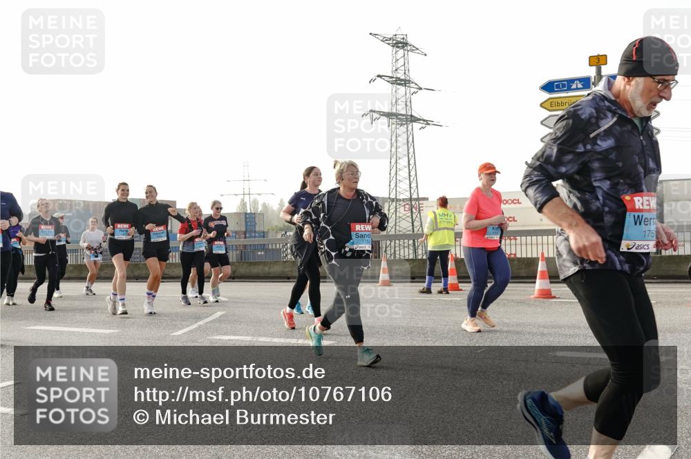 03.10.2026 - Köhlbrandbrückenlauf Michael Burmester http://msf.ph/oto/10767106 03.10.2026 09:23:29 Position 3 1752, 3, 175 meine-sportfotos.de