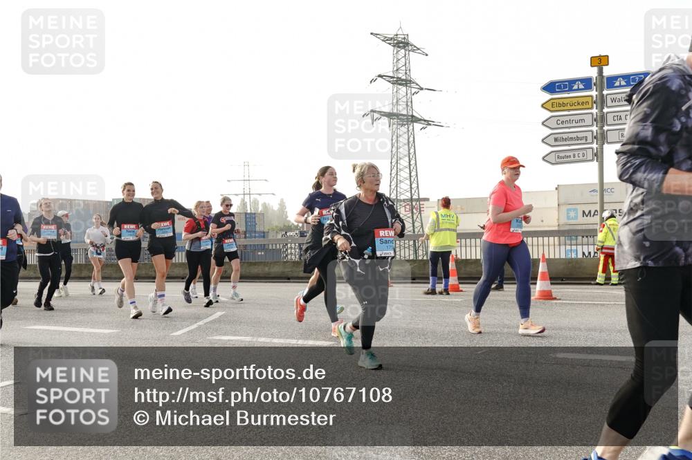 03.10.2026 - Köhlbrandbrückenlauf Michael Burmester http://msf.ph/oto/10767108 03.10.2026 09:23:29 Position 3 3 meine-sportfotos.de